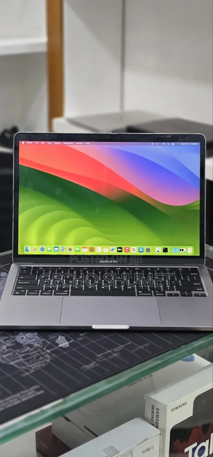 New Laptop Apple MacBook Pro 2020 M1 8GB Apple M1 Pro SSD 512GB