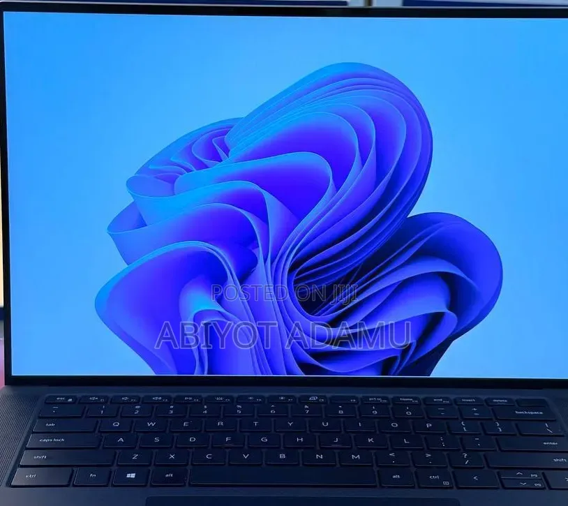 New Laptop Dell Precision 5560 16GB Intel Core i9 SSD 1T