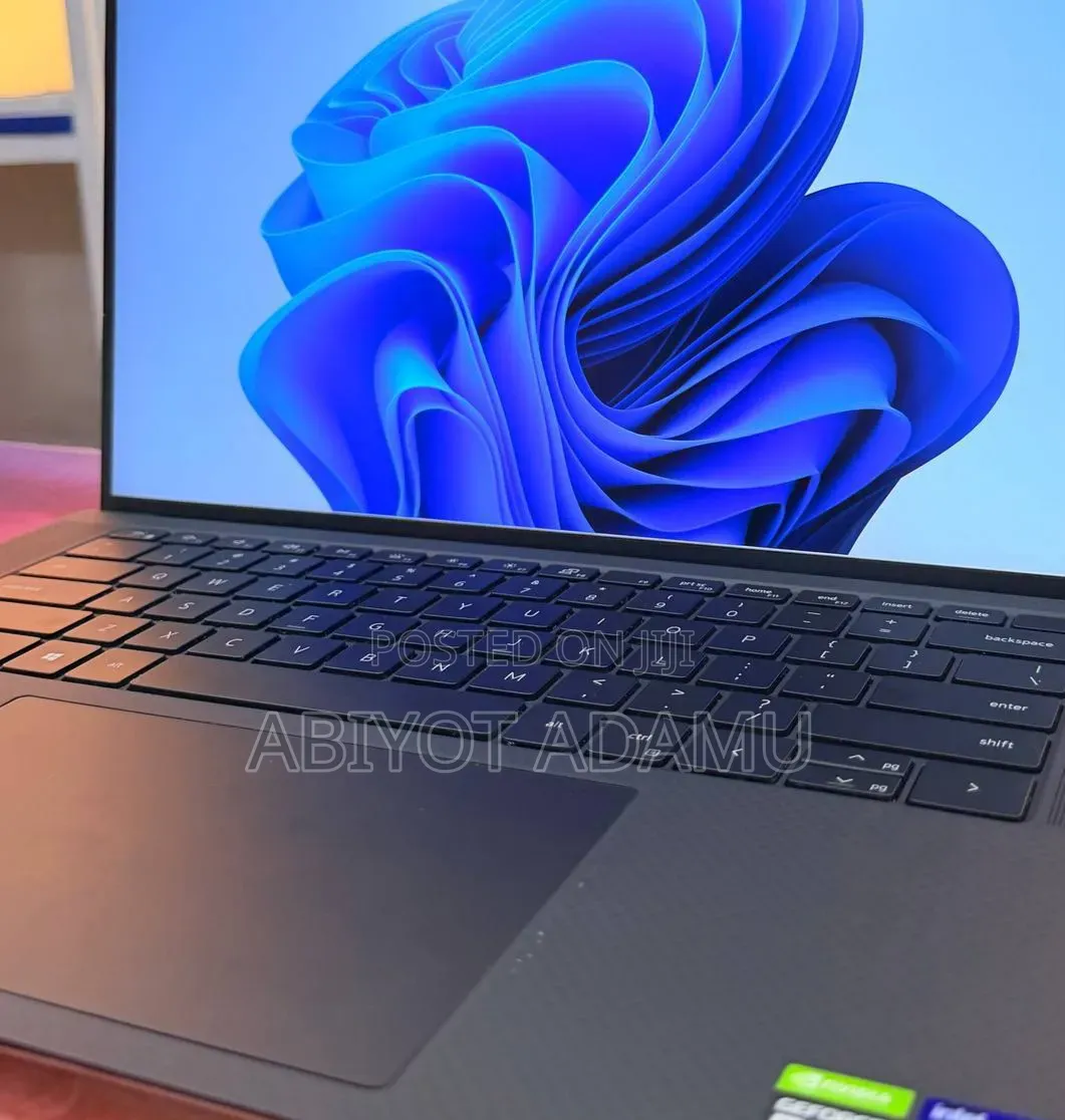 New Laptop Dell Precision 5560 16GB Intel Core i9 SSD 1T