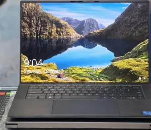 New Laptop Dell Precision 5570 16GB Intel Core i7 SSD 512GB