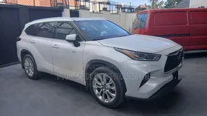 Toyota Grand Highlander Hybrid 2025 White
