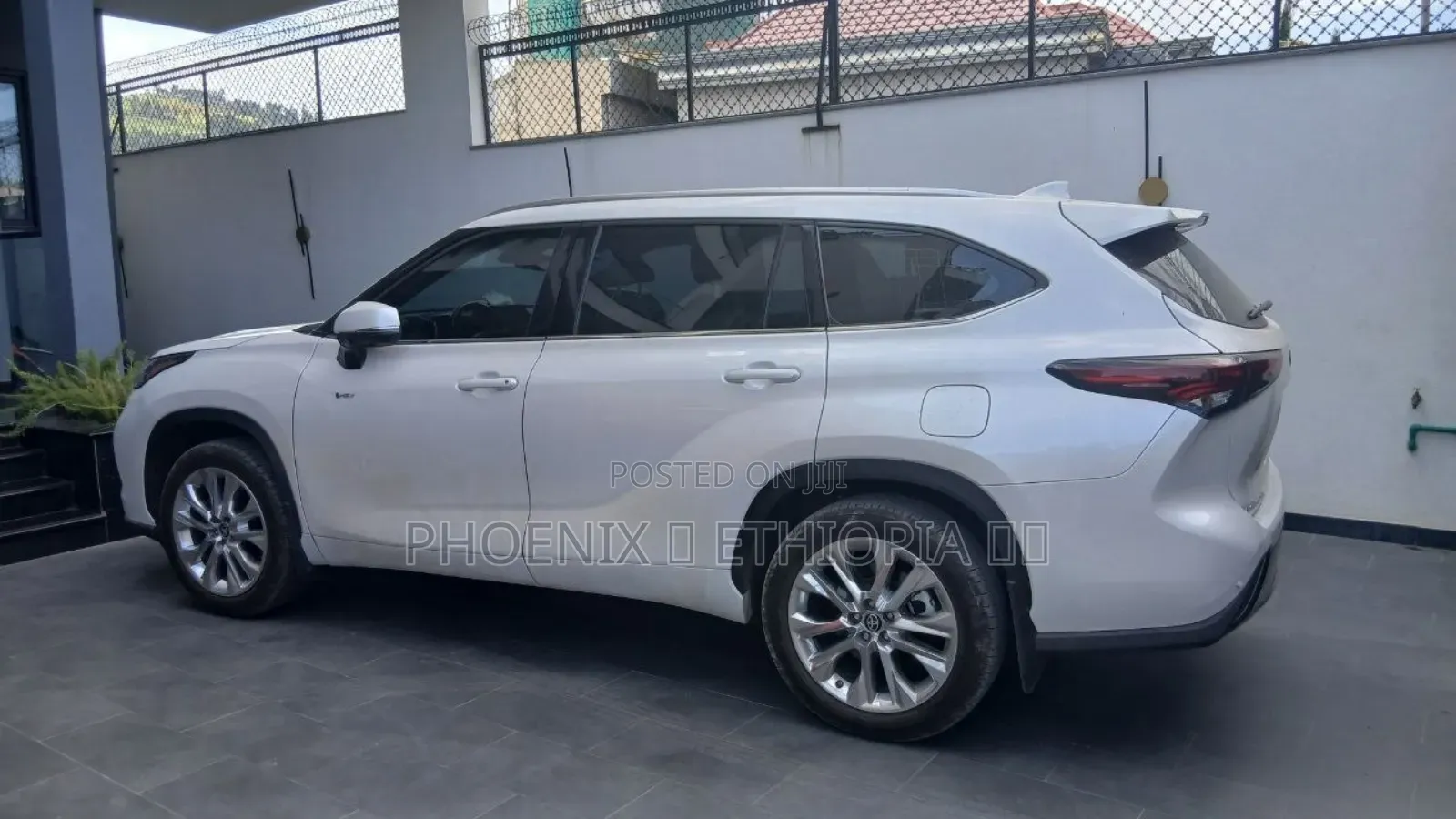 Toyota Grand Highlander Hybrid 2025 White