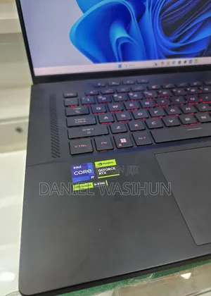 New Laptop Asus ROG Zephyrus G15 16GB Intel Core i9 SSD 1T