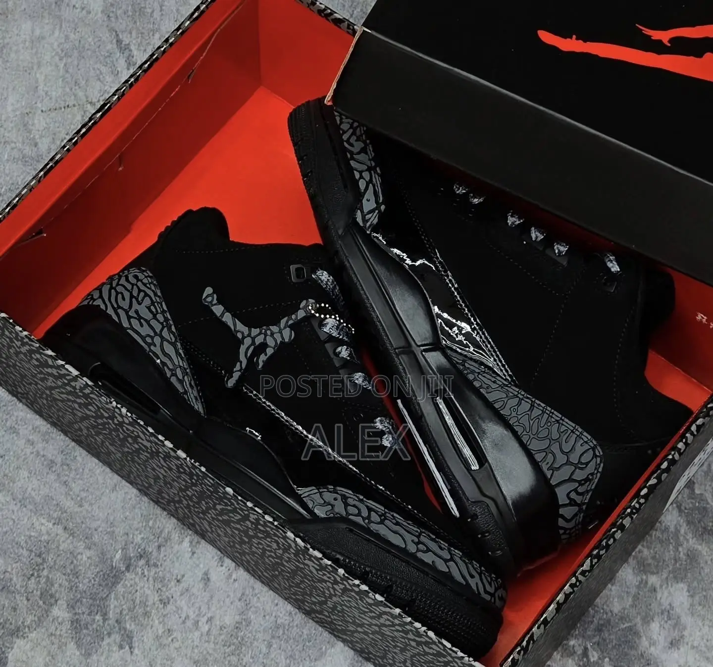 Jordan 3 Black Cat