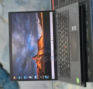 New Laptop Lenovo ThinkPad T14s Gen 2 32GB Intel Core i7 SSD 512GB