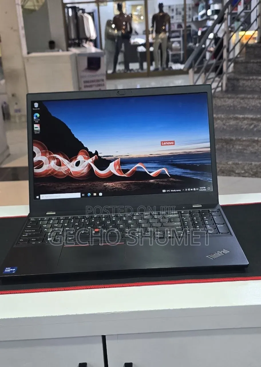 New Laptop Lenovo 16GB Intel Core i7 SSD 512GB