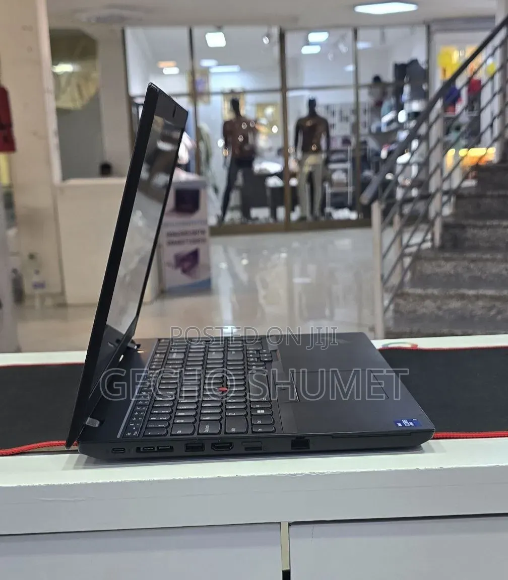 New Laptop Lenovo 16GB Intel Core i7 SSD 512GB