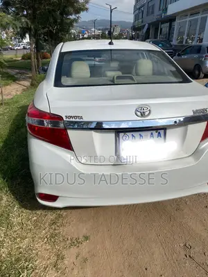 Toyota Yaris 2016 White