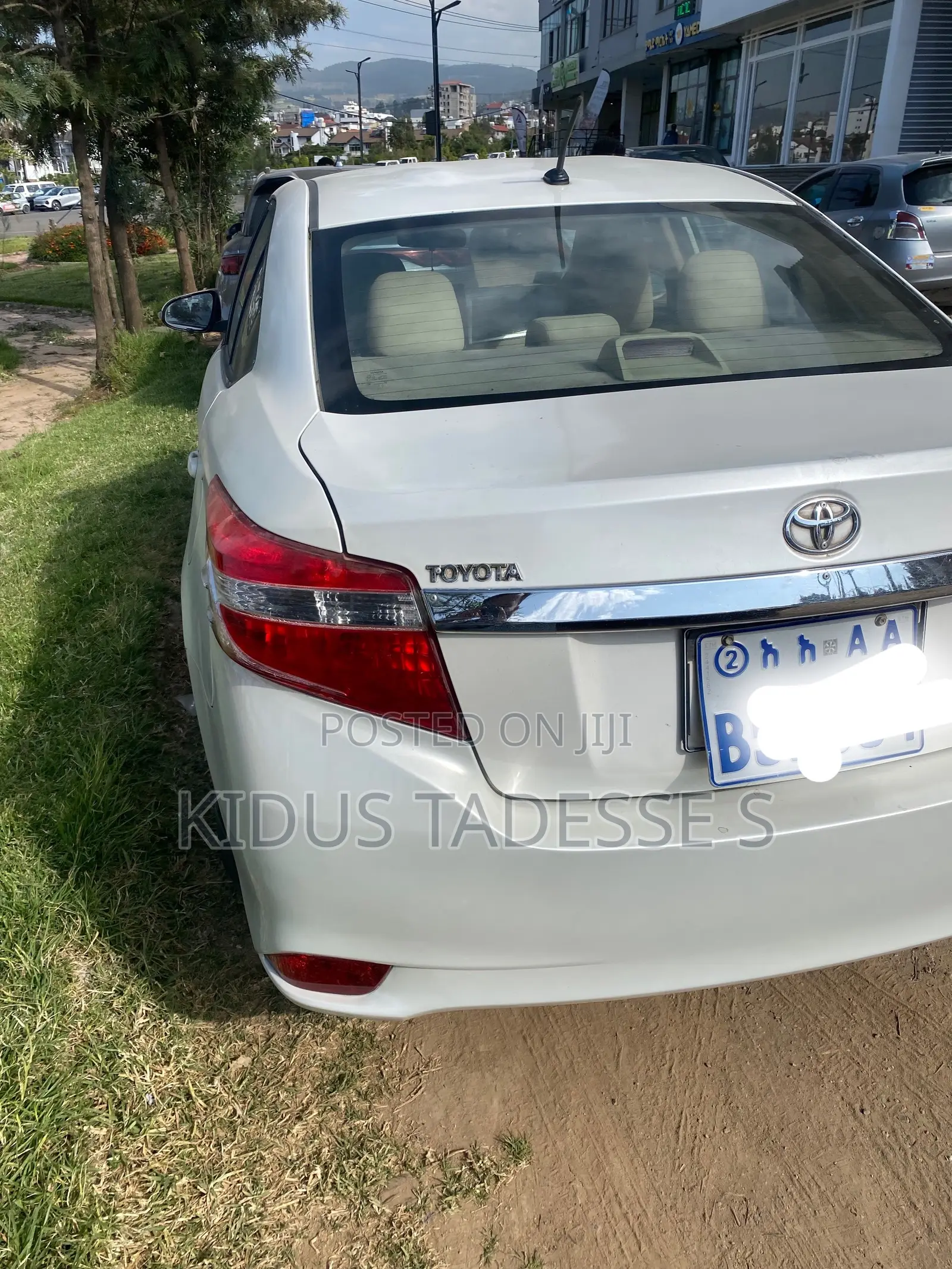 Toyota Yaris 2016 White