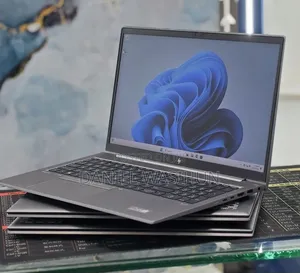 New Laptop HP ZBook 15 16GB Intel Core i5 SSD 512GB