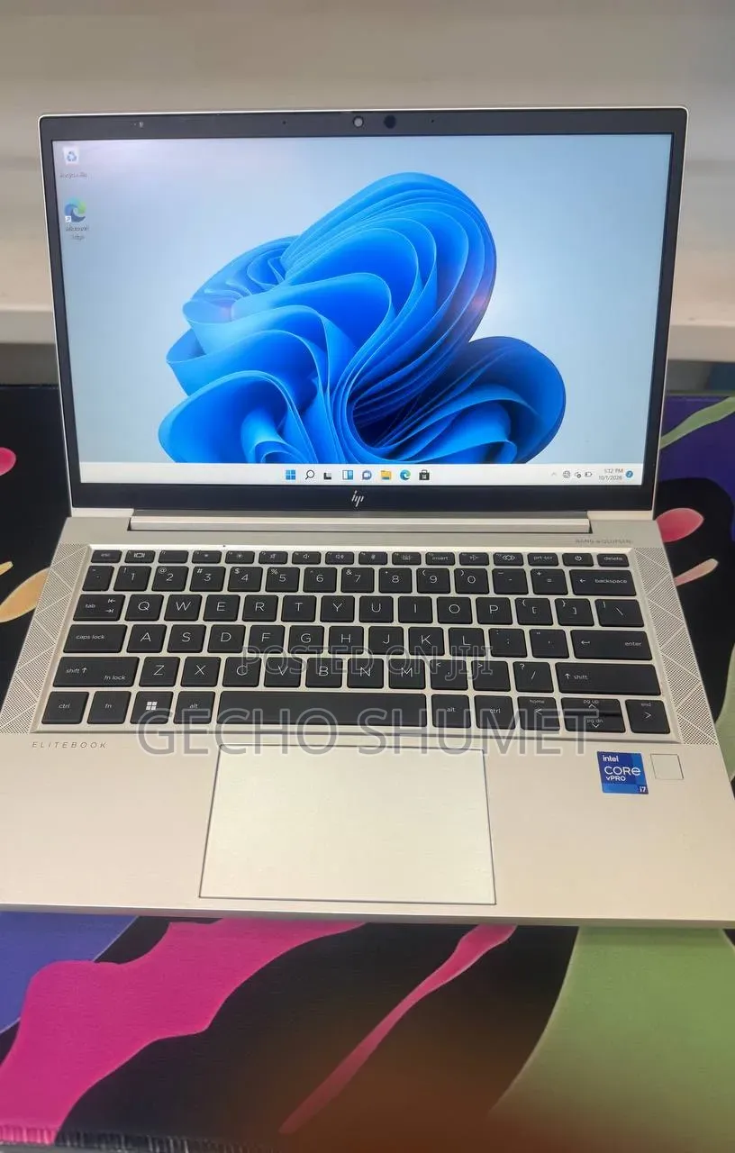 New Laptop HP EliteBook 830 16GB Intel Core i7 SSD 512GB