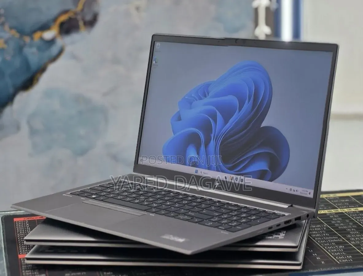 New Laptop HP ZBook 15 16GB Intel Core i5 SSD 512GB