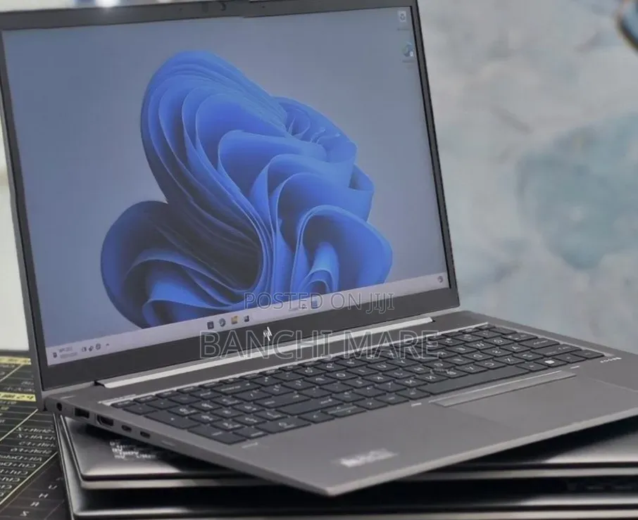 New Laptop HP ZBook 15 16GB Intel Core i5 SSD 512GB