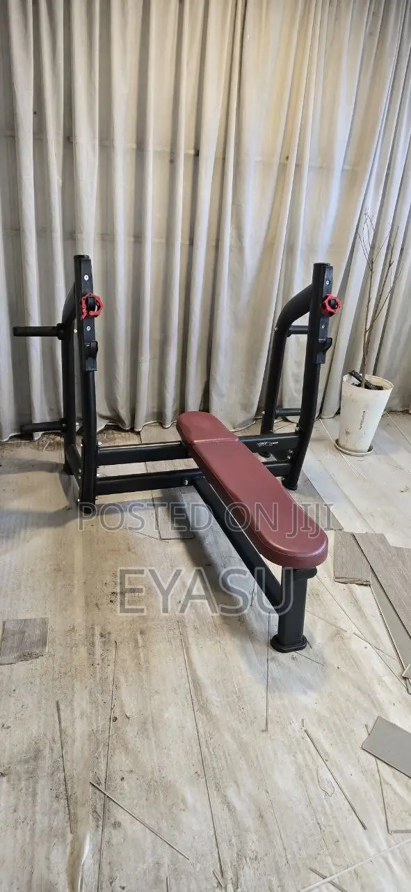 Olyompic Flat Bench