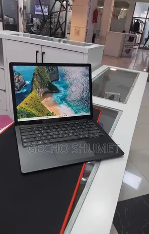 New Laptop Microsoft Surface Laptop 5 16GB Intel Core i7 SSD 256GB