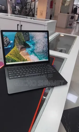 New Laptop Microsoft Surface Laptop 5 16GB Intel Core i7 SSD 256GB
