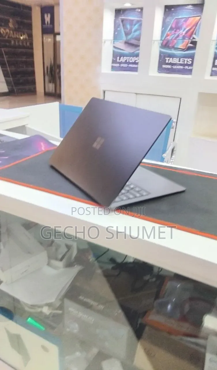 New Laptop Microsoft Surface Laptop 5 16GB Intel Core i7 SSD 256GB