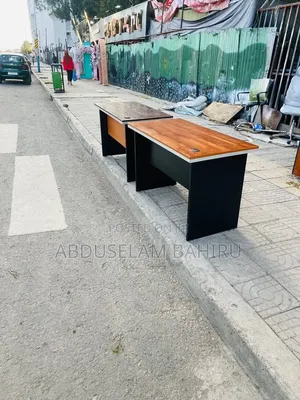 Office Table የቢሮ ጠረቤዛ