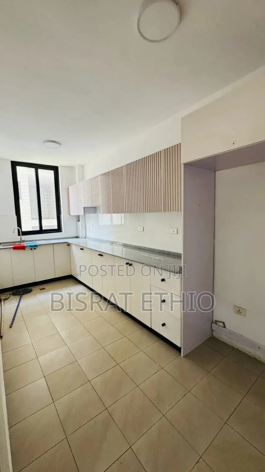 3bdrm Apartment in Bulbula, Bole for sale