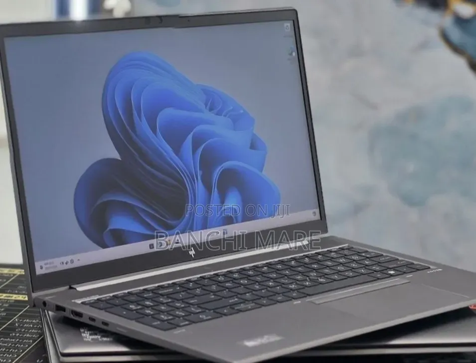 New Laptop HP ZBook 15 16GB Intel Core i5 SSD 512GB