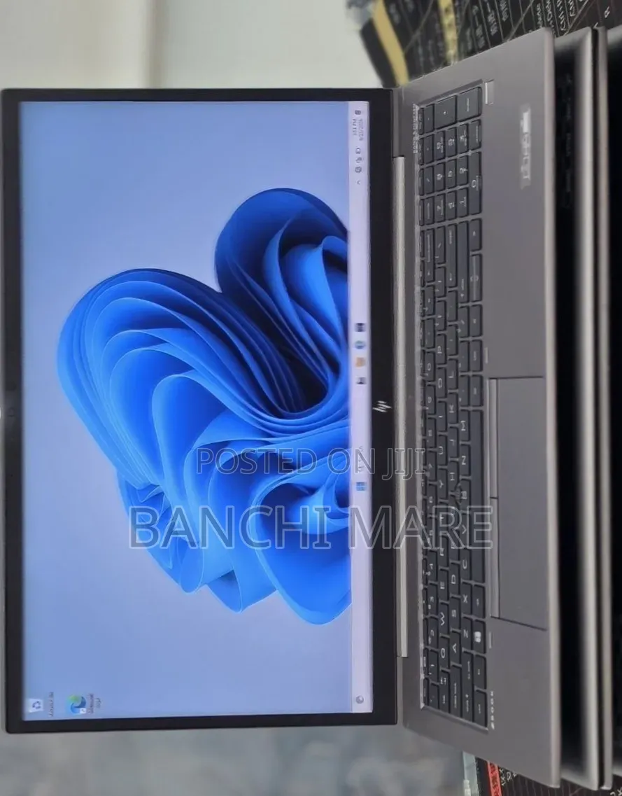 New Laptop HP ZBook 15 16GB Intel Core i5 SSD 512GB