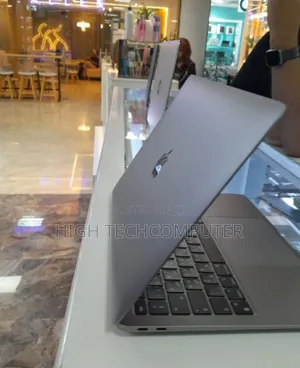New Laptop Apple MacBook Air 2020 M1 8GB Apple M1 SSD 256GB
