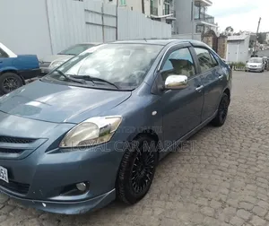 Toyota Yaris 2008 Gray