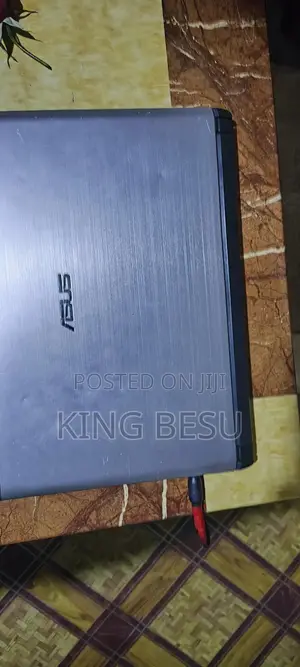 Laptop Asus X401U 3GB Intel Core 3 HDD 320GB