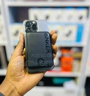 Anker MagSafe Power Bank 5,000mAh Slim Wireless Portable Charger