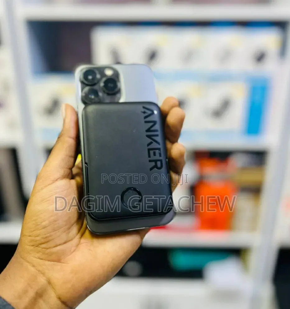 Anker MagSafe Power Bank 5,000mAh Slim Wireless Portable Charger