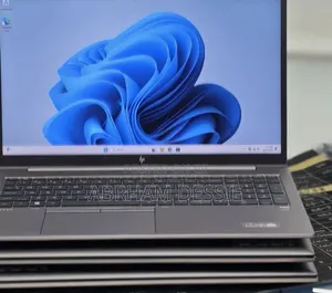 New Laptop HP 16GB Intel Core i5 SSD 512GB
