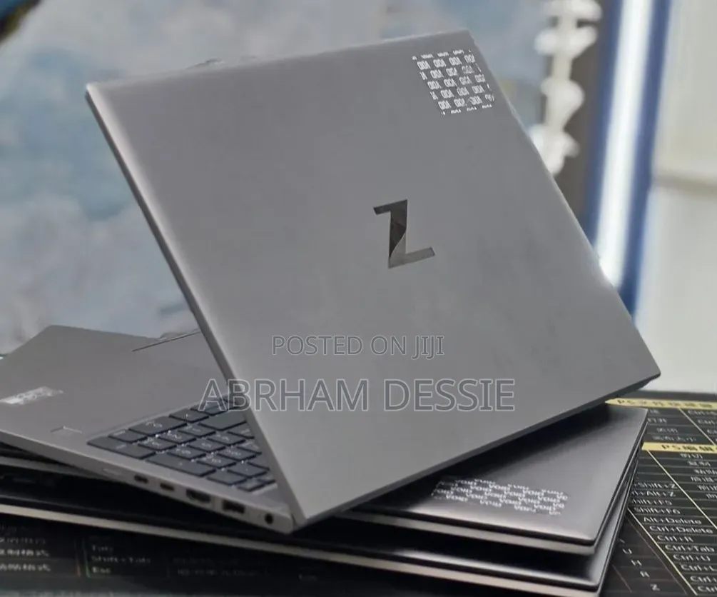 New Laptop HP 16GB Intel Core i5 SSD 512GB