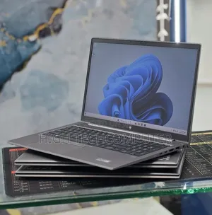 New Laptop HP ZBook Firefly G8 16GB Intel Core i5 SSD 512GB