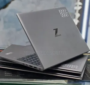 New Laptop HP ZBook Firefly G8 16GB Intel Core i5 SSD 512GB