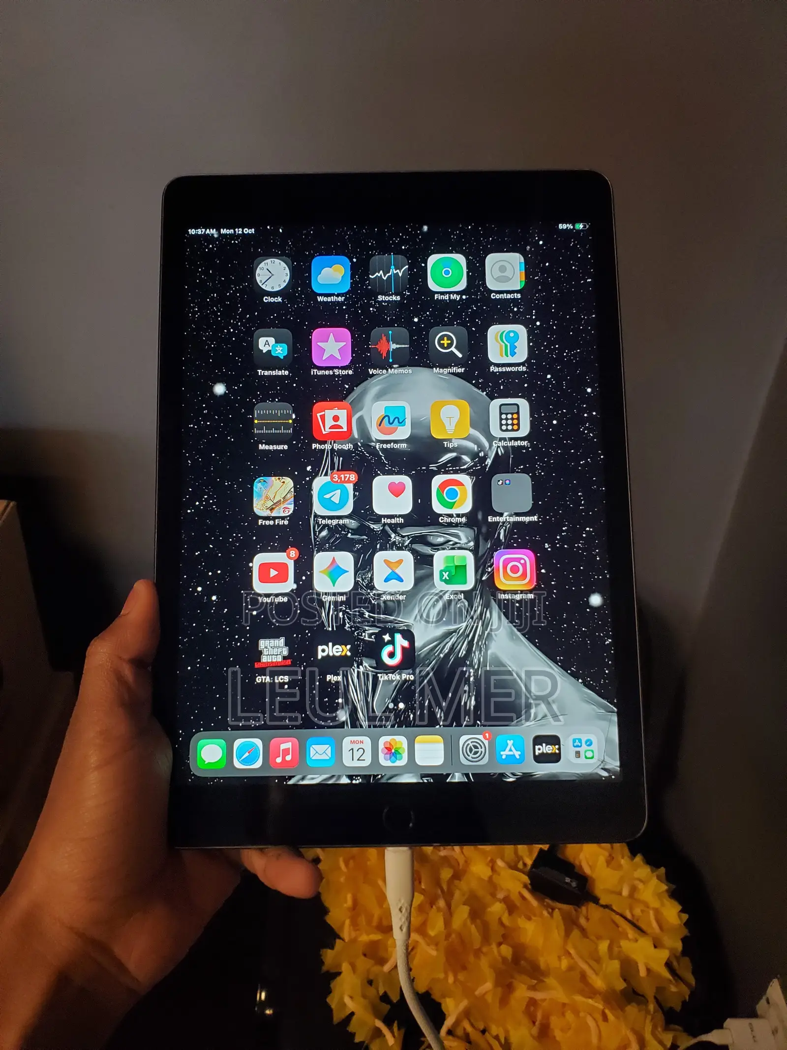 Apple iPad 10.2 (2019) 32 GB Gray