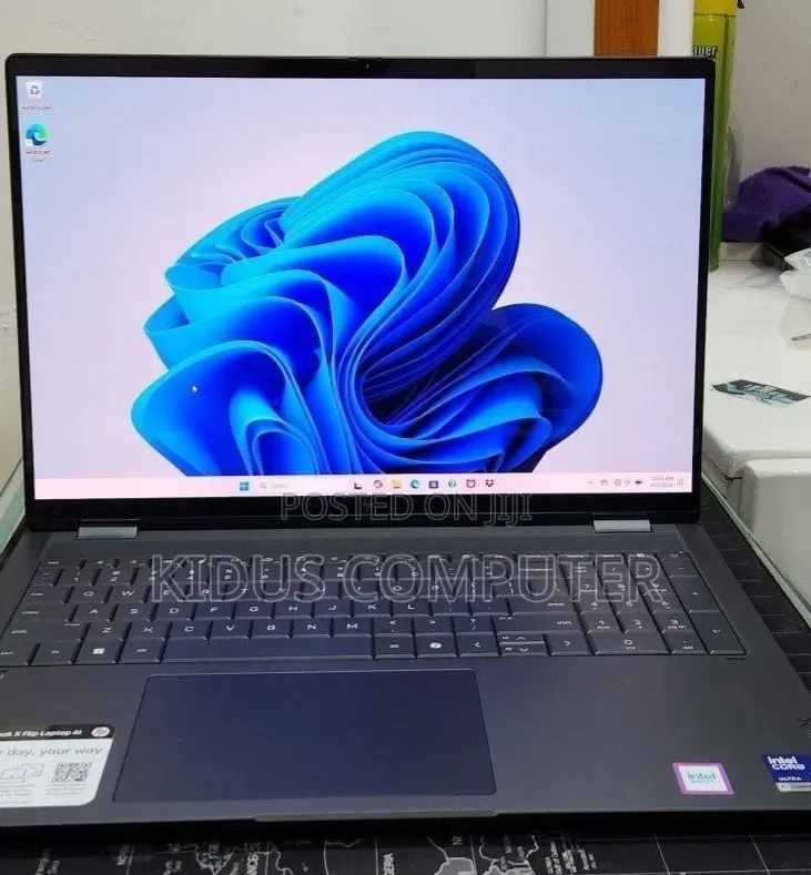 New Laptop HP OmniBook X Flip 14" 16GB Intel Core Ultra 7 SSD 1T
