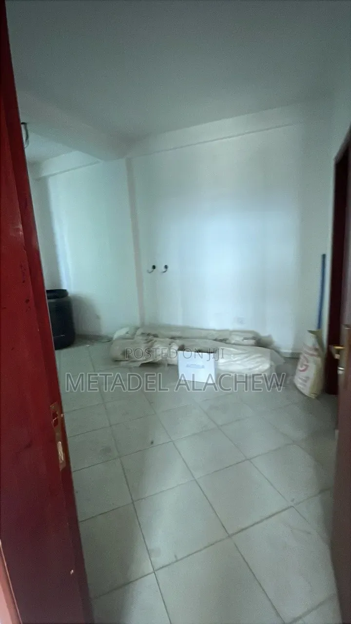 Furnished 2bdrm Apartment in Yeka for sale