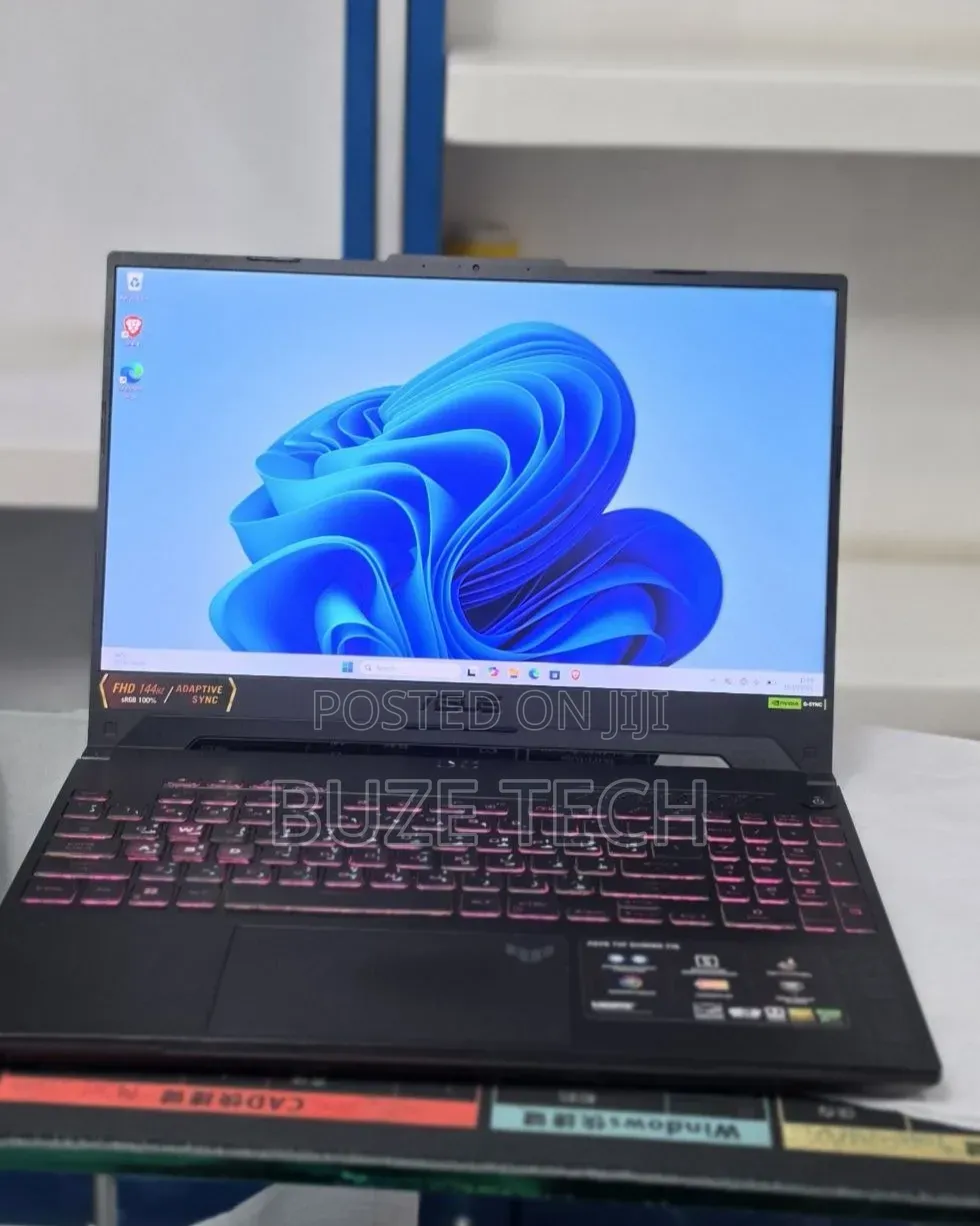 New Laptop Asus TUF Gaming F15 16GB Intel Core i7 SSD 1T