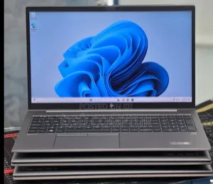 New Laptop HP ZBook Studio G8 16GB Intel Core i5 SSD 512GB
