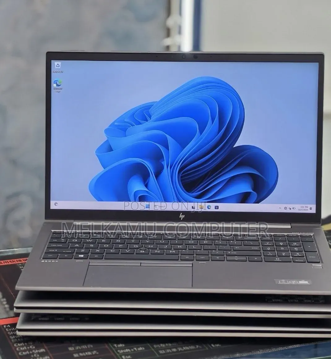 New Laptop HP ZBook 15 16GB Intel Core i5 SSD 512GB