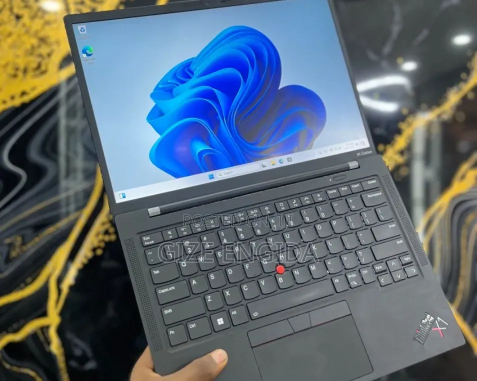 New Laptop Lenovo ThinkPad X1 Carbon Gen11 16GB Intel Core i7 SSD 512GB