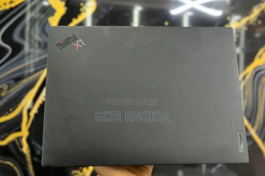 New Laptop Lenovo ThinkPad X1 Carbon Gen11 16GB Intel Core i7 SSD 512GB