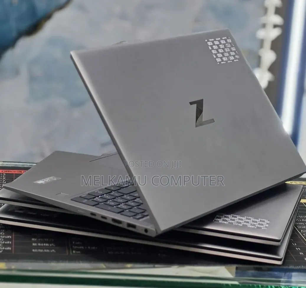 New Laptop HP ZBook 15 16GB Intel Core i5 SSD 512GB