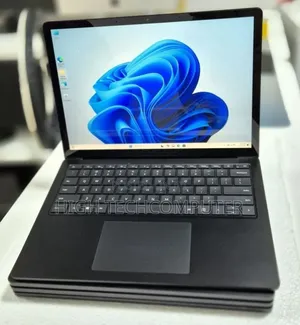 New Laptop Microsoft Surface Laptop 3 16GB Intel Core i7 SSD 256GB