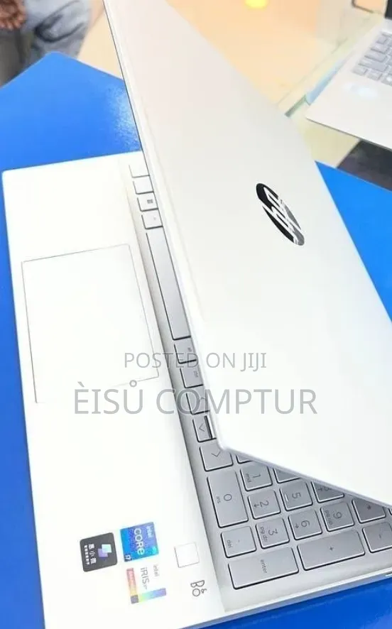 New Laptop HP Pavilion 17 16GB Intel Core i7 SSD 1T