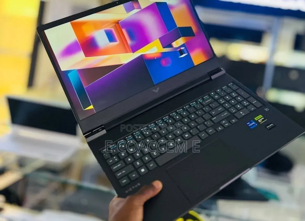 New Laptop HP Victus 16 16GB Intel Core i7 SSD 1T