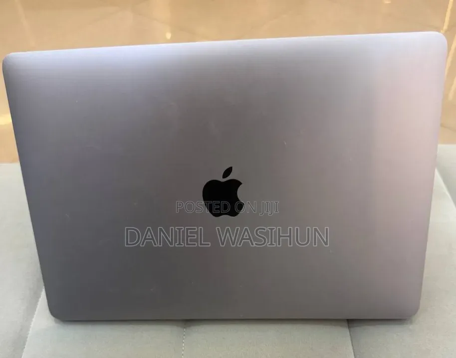 New Laptop Apple MacBook Air 2020 M1 8GB Apple M1 SSD 256GB