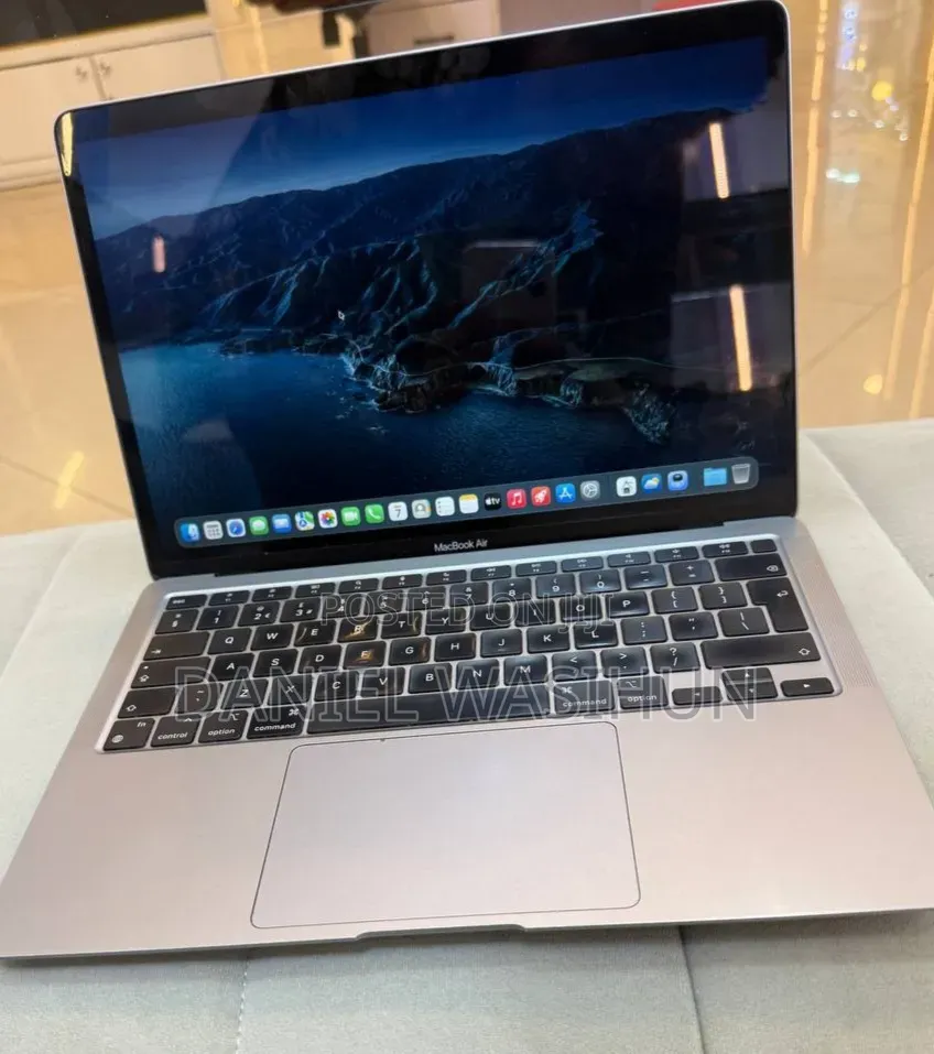 New Laptop Apple MacBook Air 2020 M1 8GB Apple M1 SSD 256GB