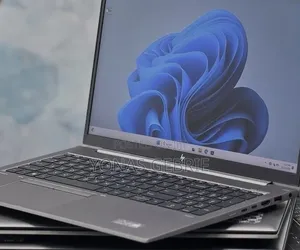 New Laptop HP 16GB Intel Core i5 SSD 512GB