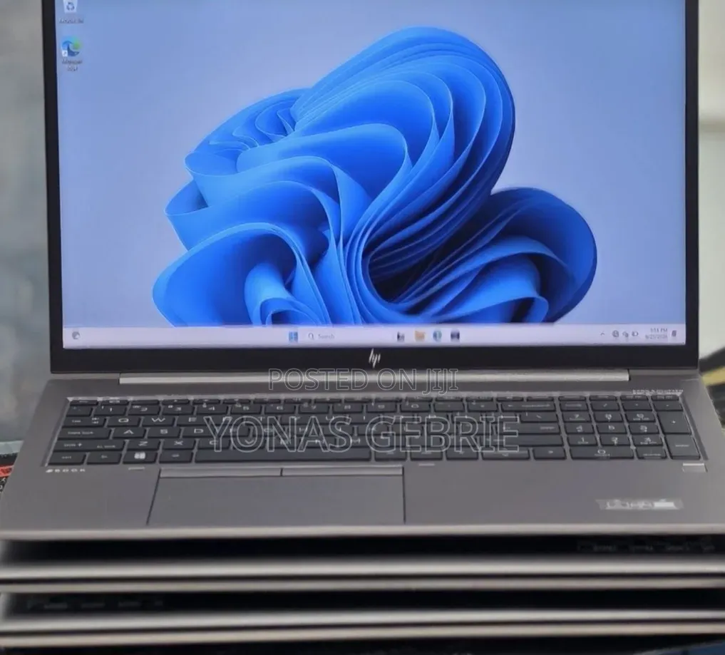 New Laptop HP 16GB Intel Core i5 SSD 512GB